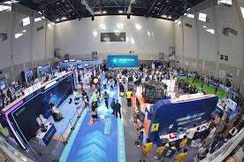 利兹联角球机会被曼联打出反击，乌加特与多尔古连续传递推进，但乌拉圭人在主队禁区边缘失去平衡未能命中目标。 运气欠佳。 53分钟 ｜ ⚪️ 0-0 🔴 ｜ #MUFC 来源：Stretford Paddock