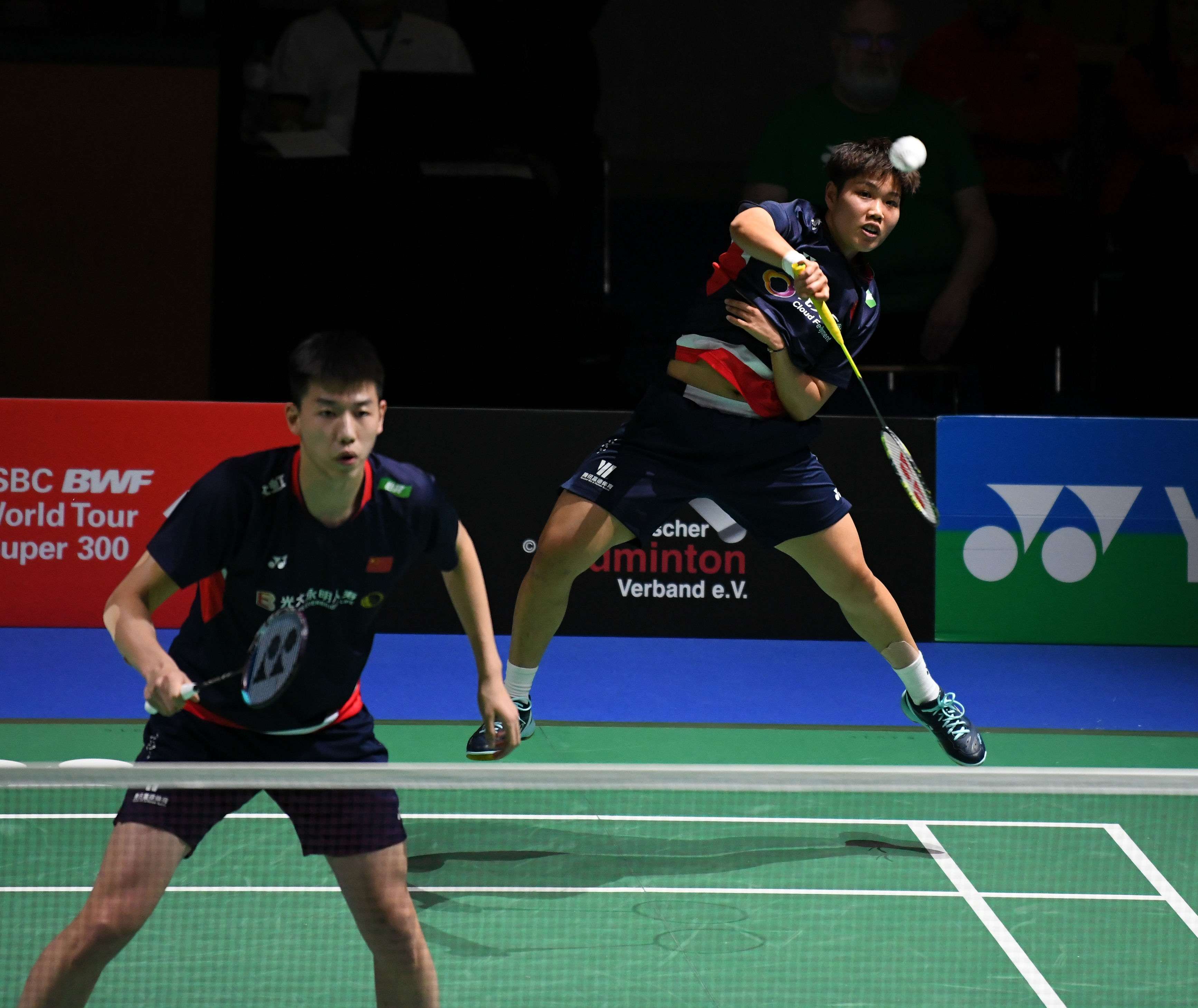 头痛不已 头痛不已